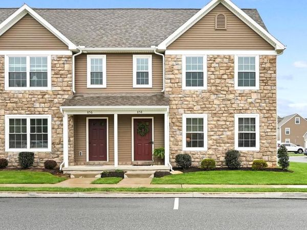 858 BYLER CIRCLE, LEBANON, PA 17042
