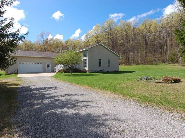 5626 28 1/2 Road W, Cadillac, MI 49601