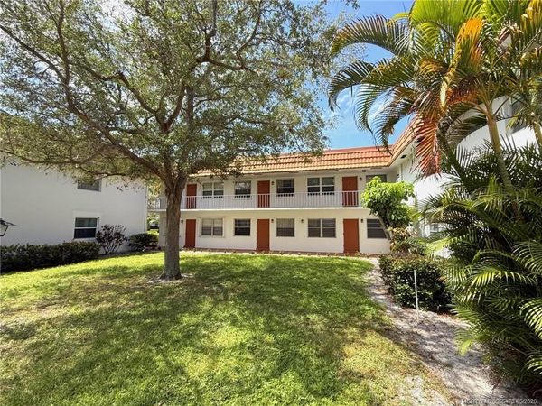 2600 SE Ocean Boulevard, Unit F12, Stuart, FL 34996
