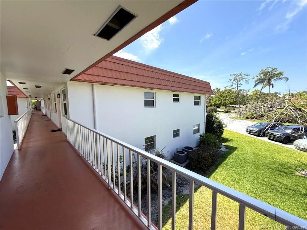 2600 SE Ocean Boulevard, Unit F12, Stuart, FL 34996 Photo