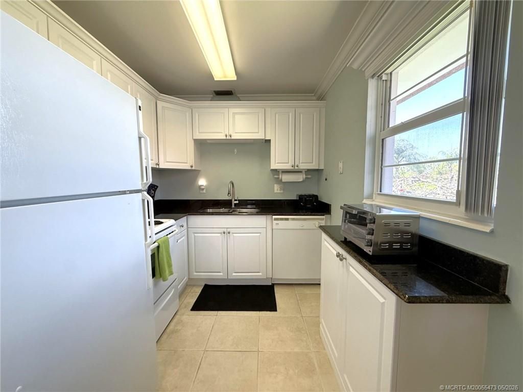 2600 SE Ocean Boulevard, Unit F12, Stuart, FL 34996 Photo