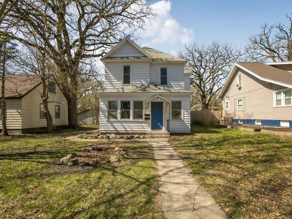 215 3rd Avenue NE, Saint Cloud, MN 56304