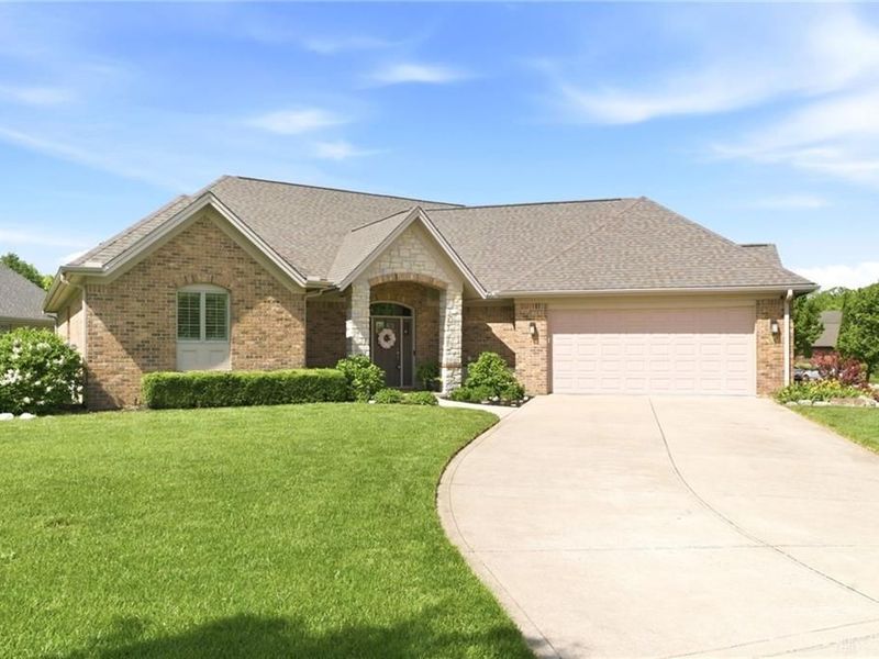 1387 Champions Way, Beavercreek Township, OH 45385 Photo 3