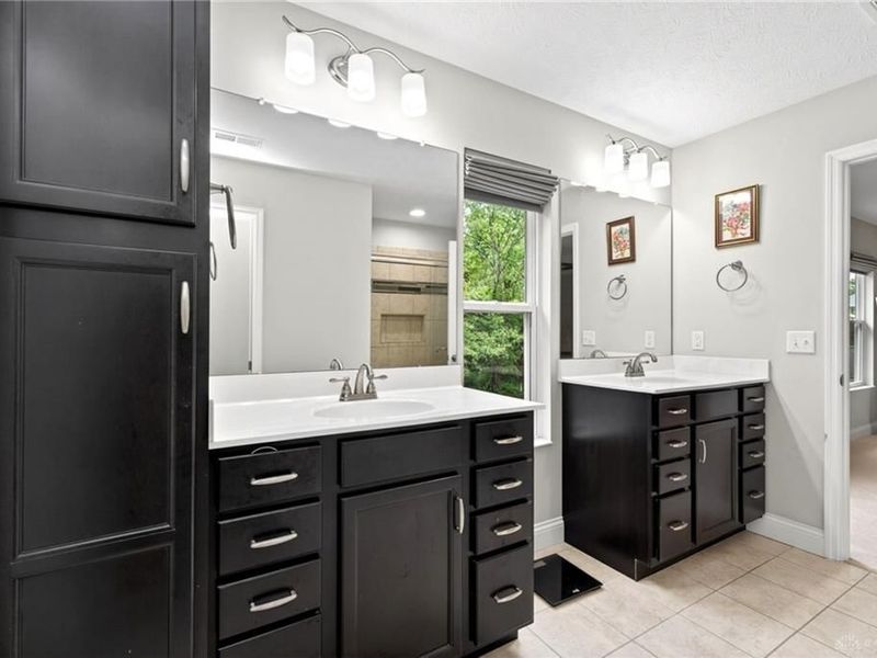 1152 Sarah Freeman Drive, Dayton, OH 45458 Photo 27