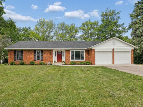 8049 Shade Tree Drive, West Chester, OH 45069