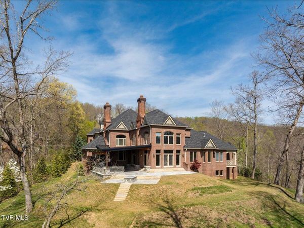 54 Three Oaks Drive, Bristol, TN 37620