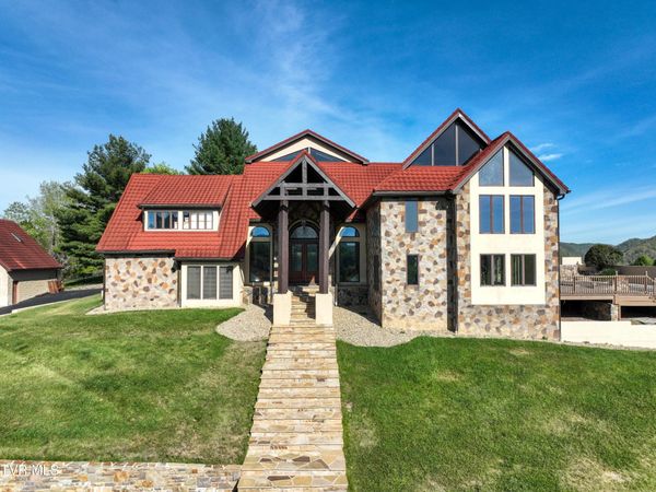 541 Plantation Drive, Richlands, VA 24641