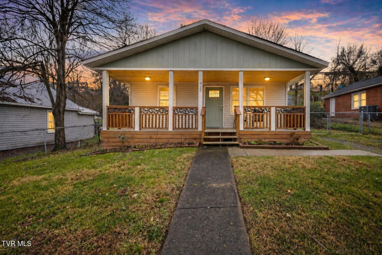 925 Dorothy Street, Kingsport, TN 37660 Main Photo