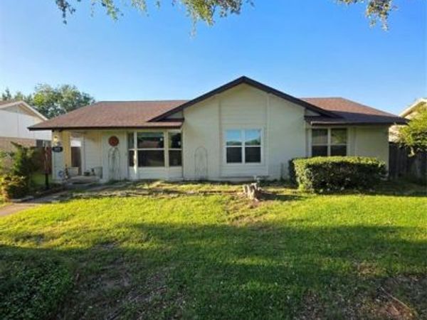 1273 Valencia Lane, Lewisville, TX 75067