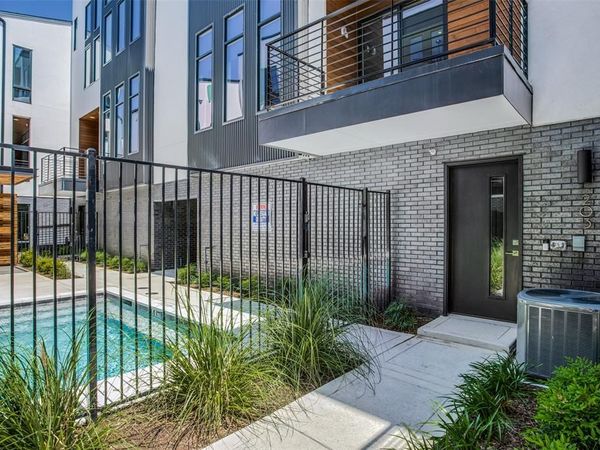 2180 Bennett Avenue, Unit 303, Dallas, TX 75206