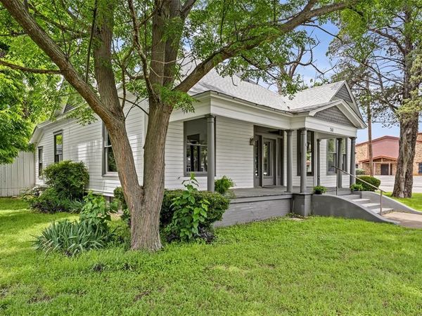 741 N Anglin Street, Cleburne, TX 76033