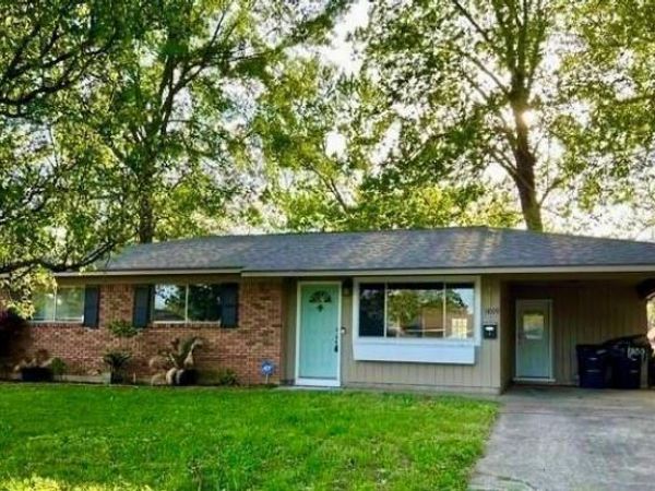 1809 Lake Street , Bossier City, LA 71112