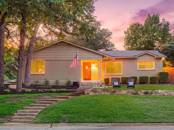 421 Crosstimber Drive, Hurst, TX 76053