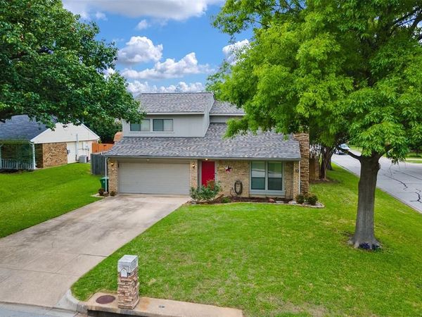1167 Silverlake Drive, Grapevine, TX 76051