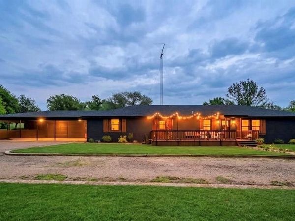 997 Vz County Road 4810, Ben Wheeler, TX 75754