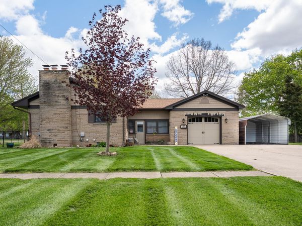 321 Blake Boulevard, Galesburg, MI 49053