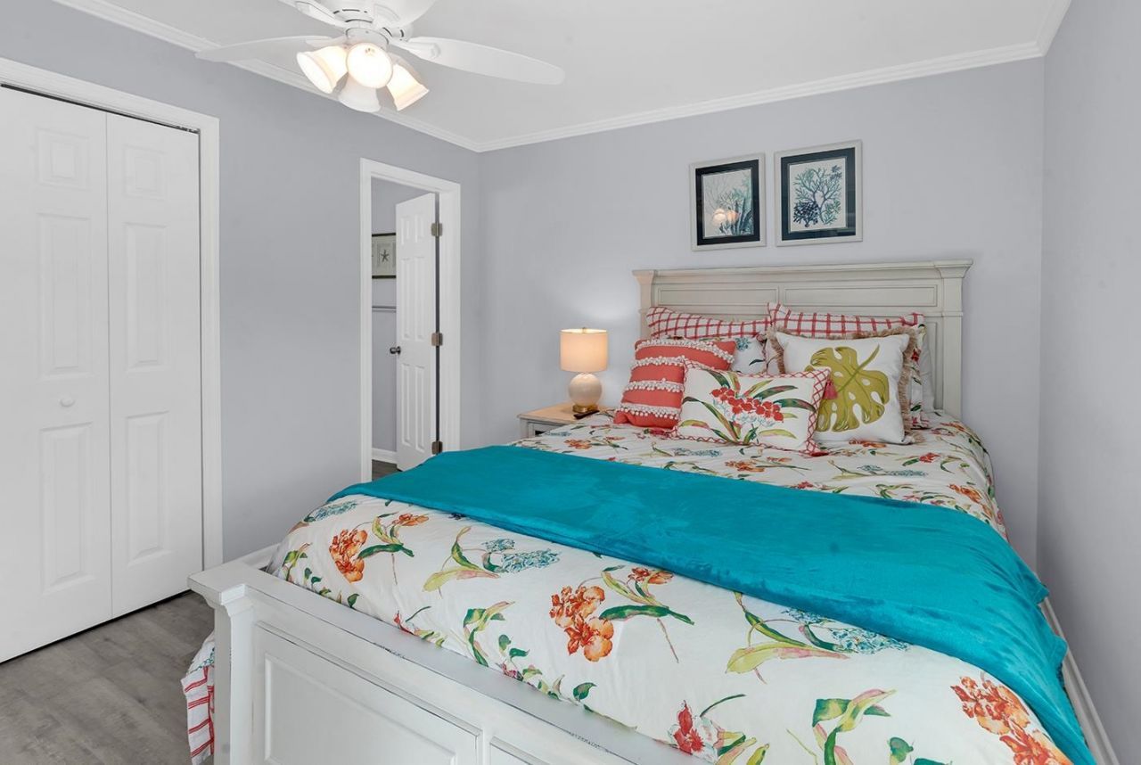 5601 N Ocean Blvd.  Photo 17