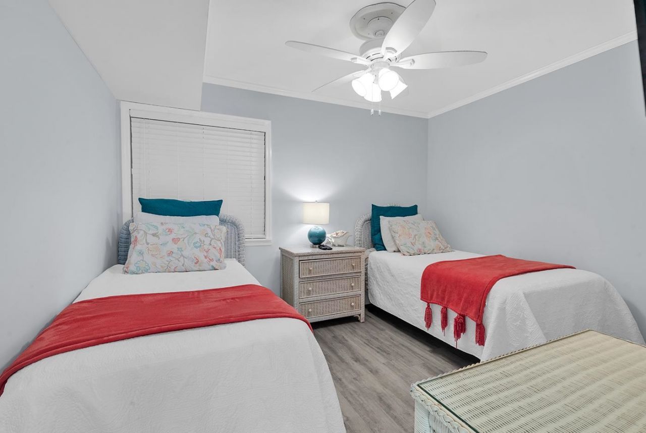 5601 N Ocean Blvd.  Photo 20