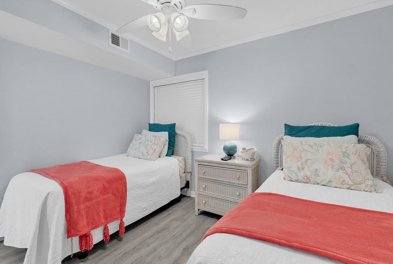 5601 N Ocean Blvd.  Photo 22