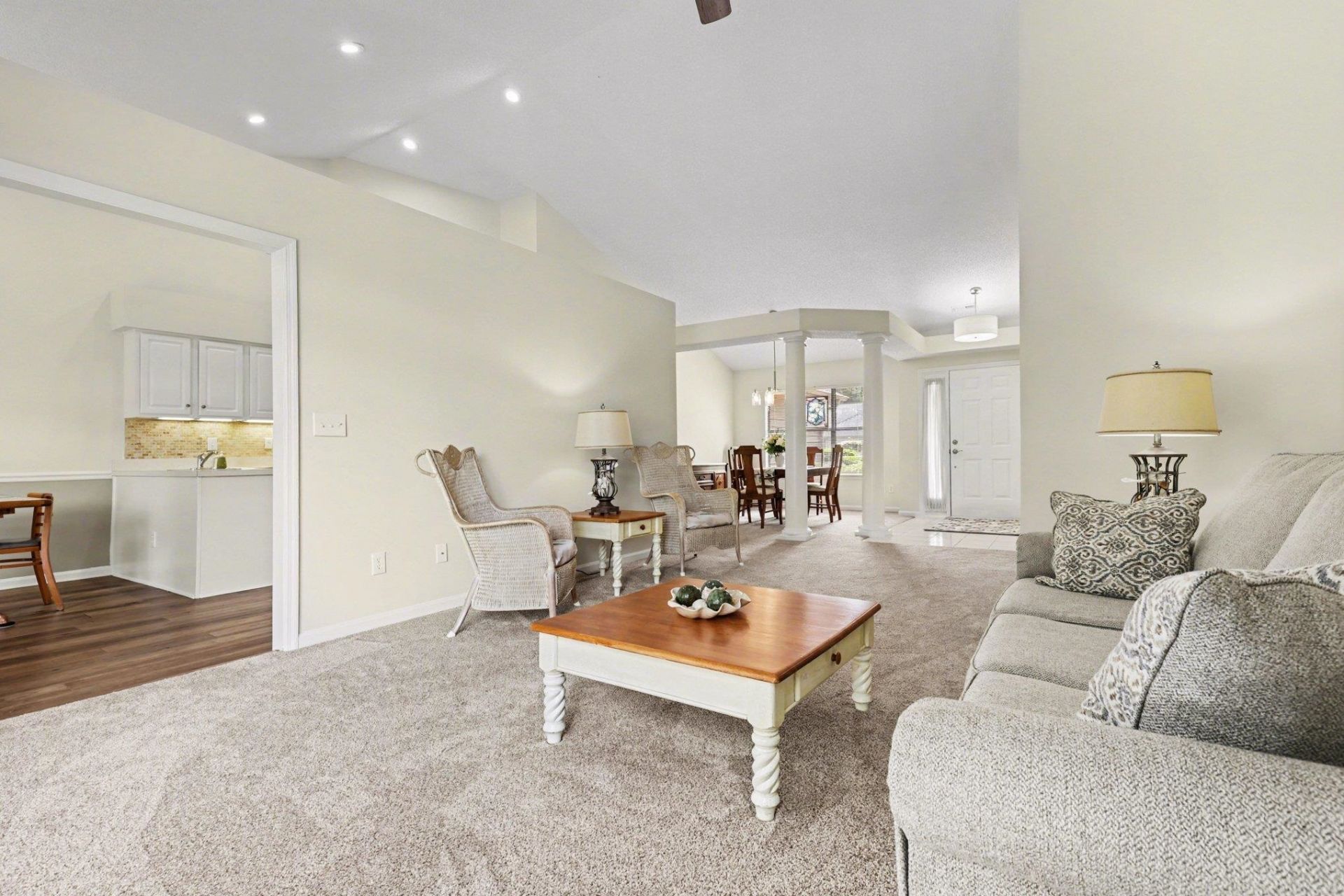 242 Cottonwood Ln.  Photo 9