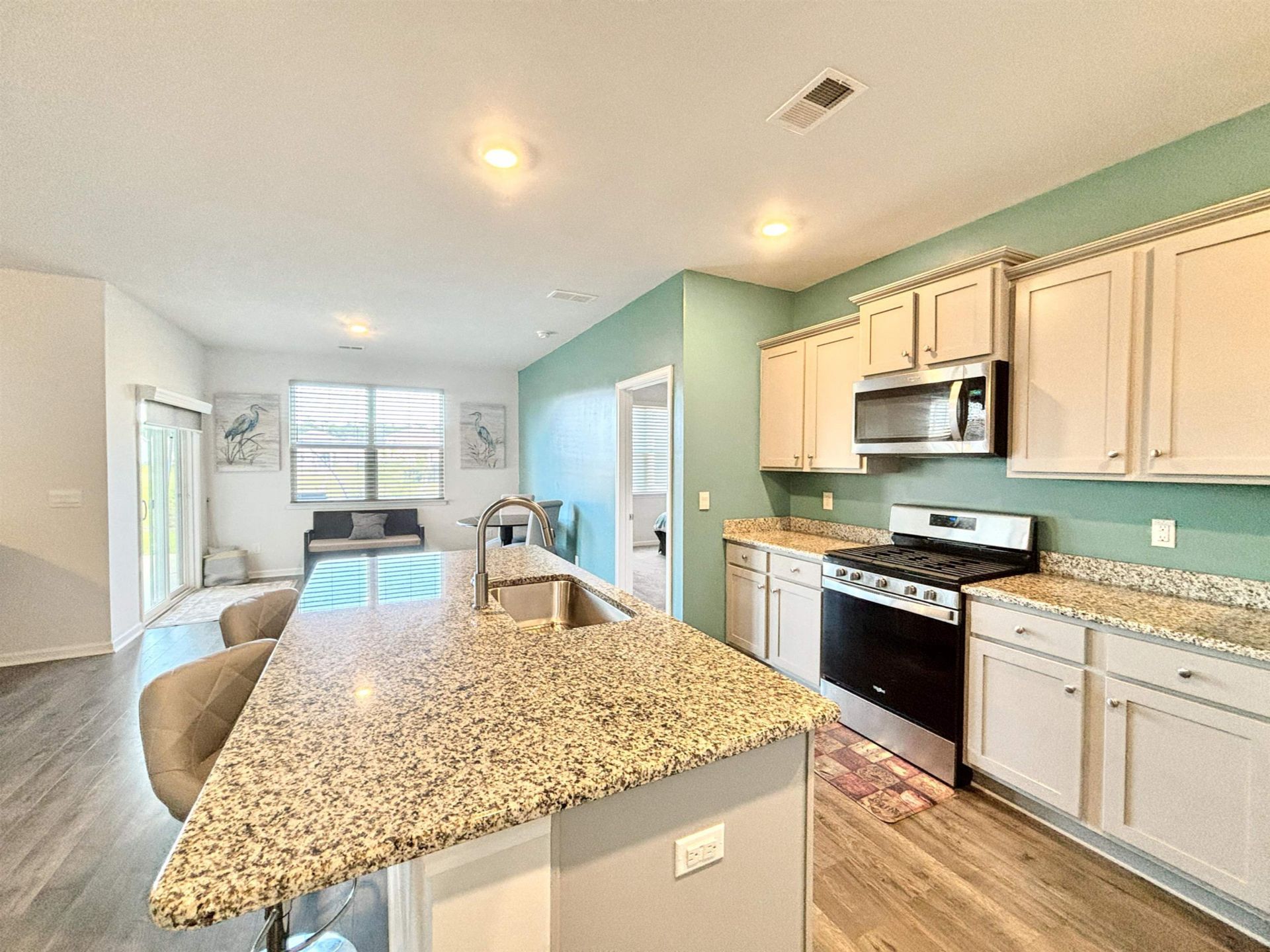 2017 Sage Dr. Photo 10