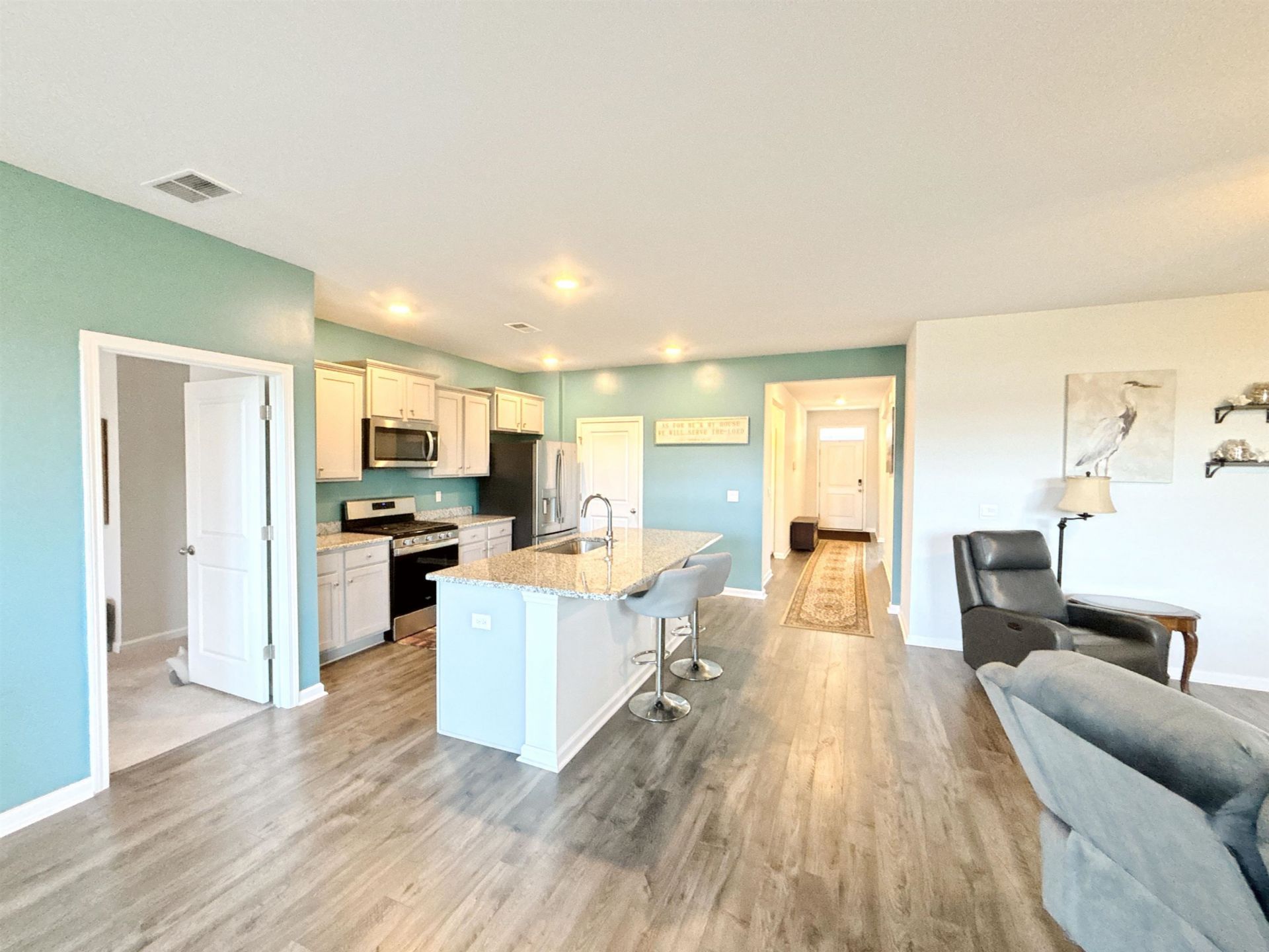 2017 Sage Dr. Photo 16