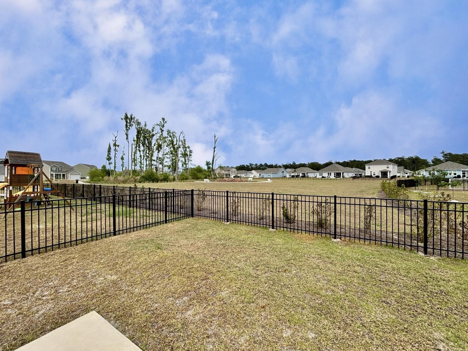 2017 Sage Dr. Photo 42