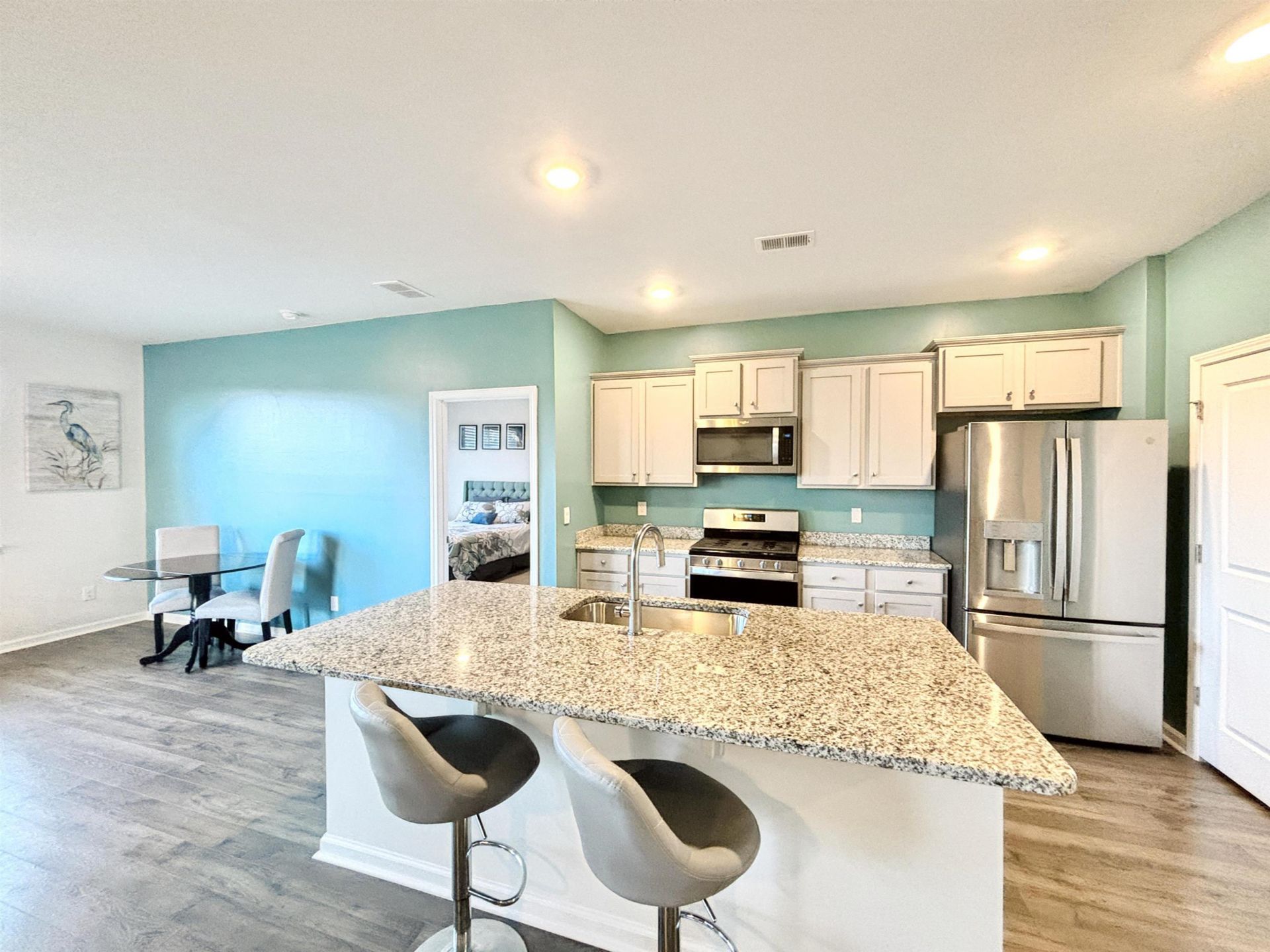 2017 Sage Dr. Photo 5