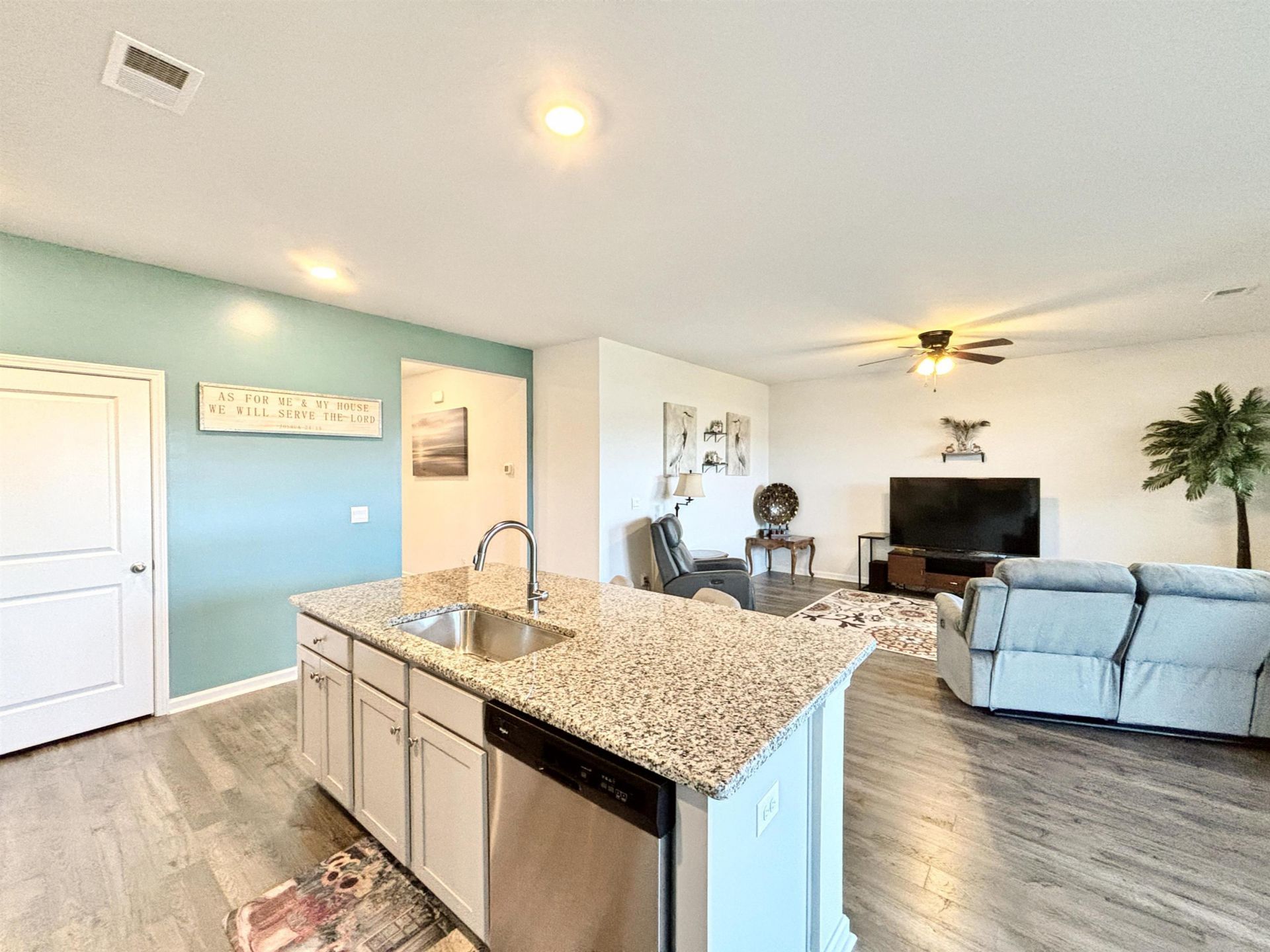 2017 Sage Dr. Photo 7
