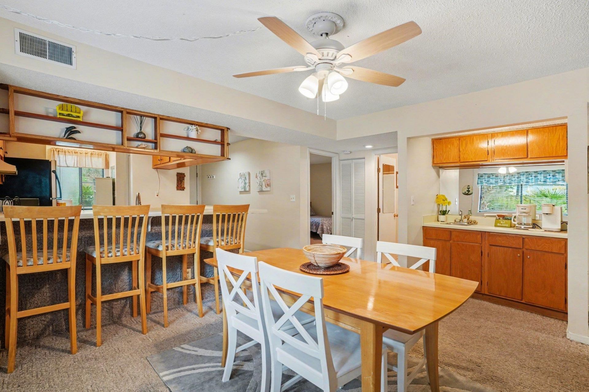 250 Maison Dr. Photo 4