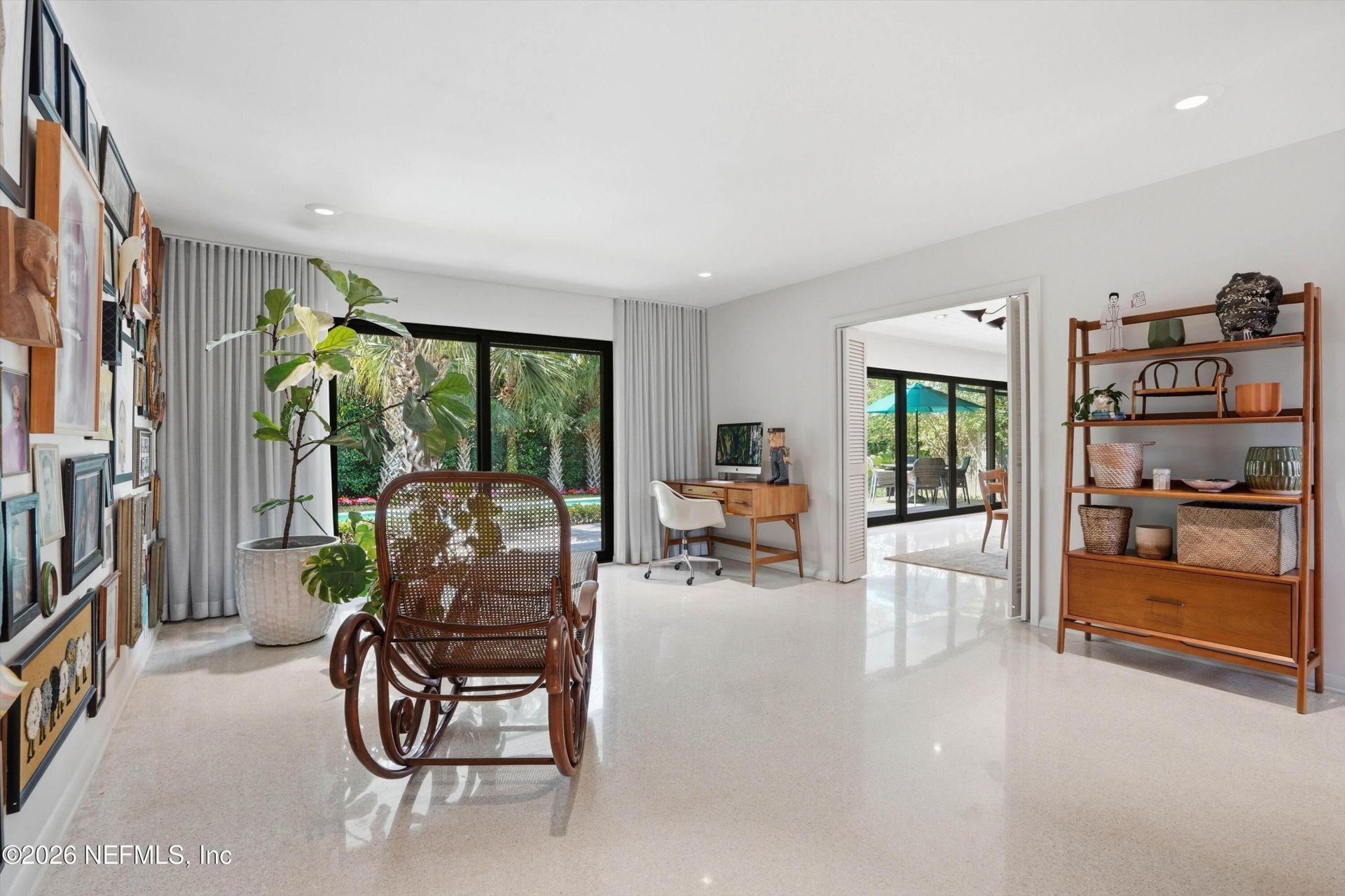 948 Old Grove Manor Manor, Jacksonville, FL 32207 Photo