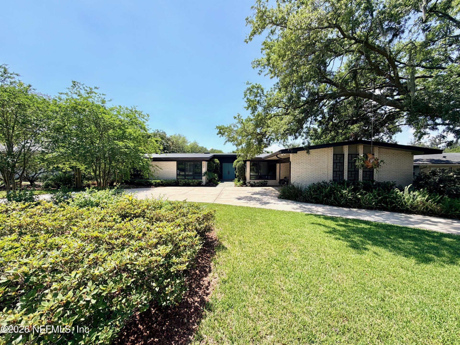 948 Old Grove Manor Manor, Jacksonville, FL 32207 Photo