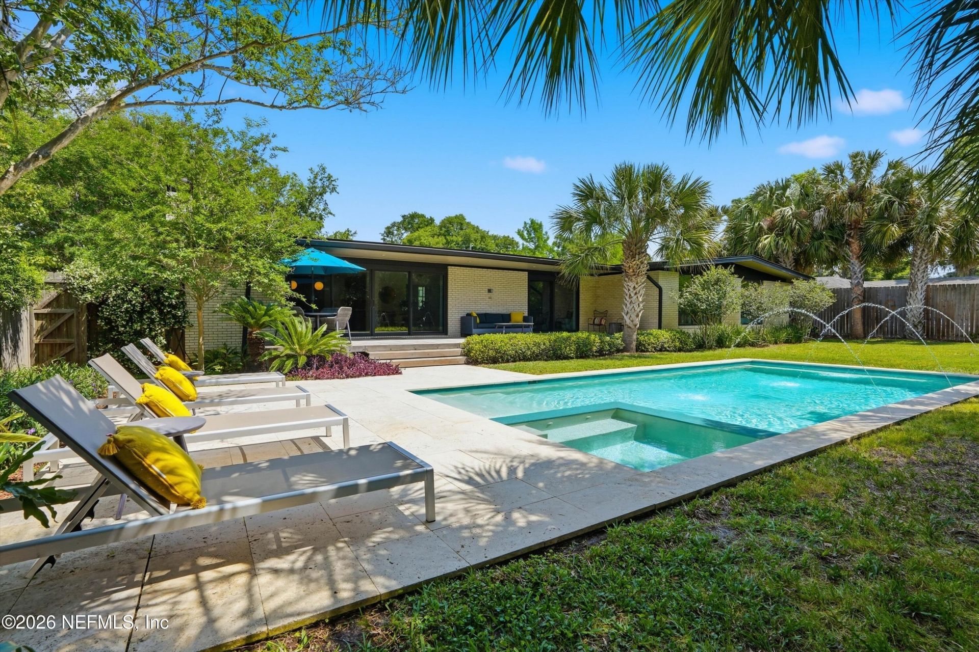 948 Old Grove Manor Manor, Jacksonville, FL 32207 Photo