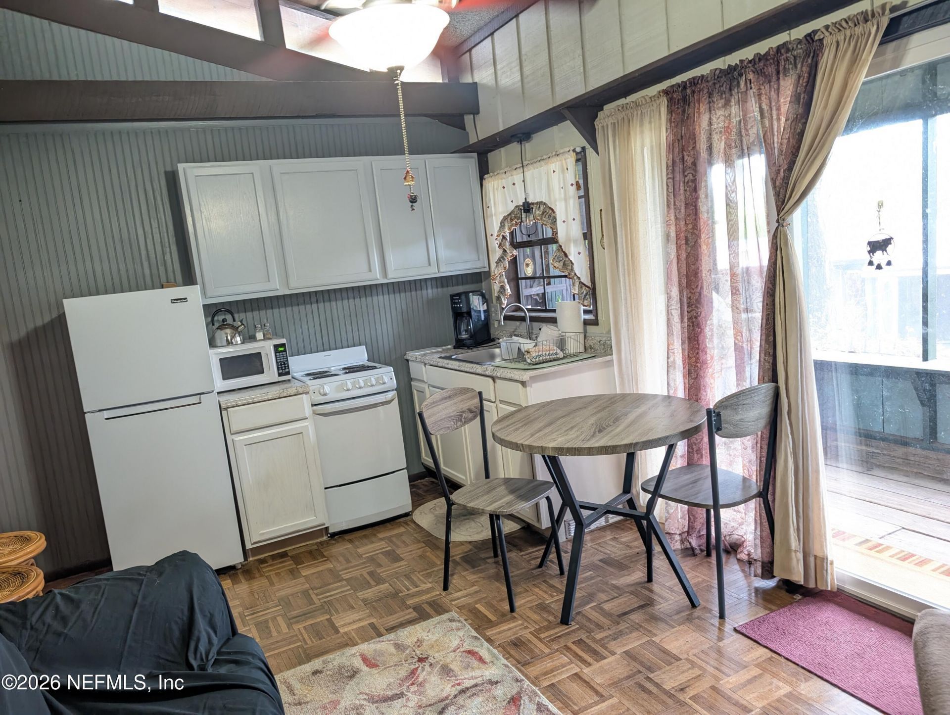 183 Sherman Drive Circle, Unit B, Interlachen, FL 32148 Photo