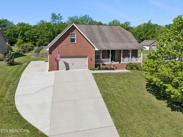 941 Carter Springs Drive, Maryville, TN 37801