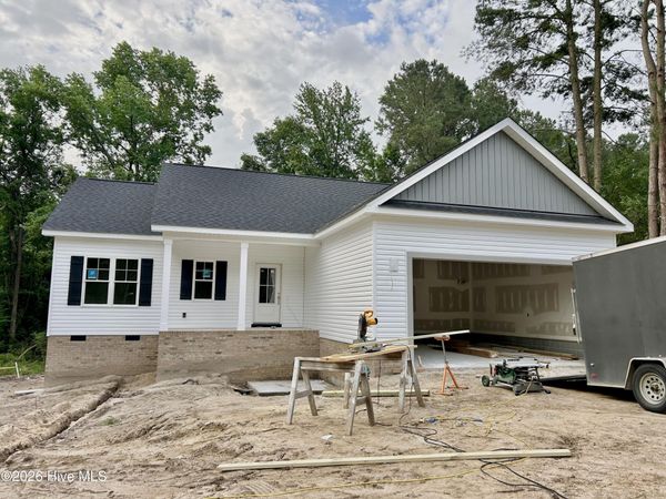 1721 Walnut Run Drive, Deep Run, NC 28525