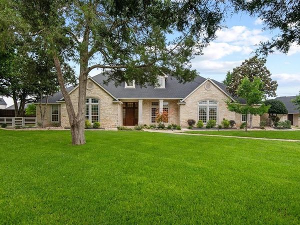 2202 Somerset, Midlothian, TX 76065