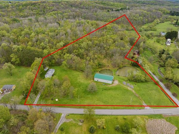 375 Brewer Rd , Saxonburg, PA 16056