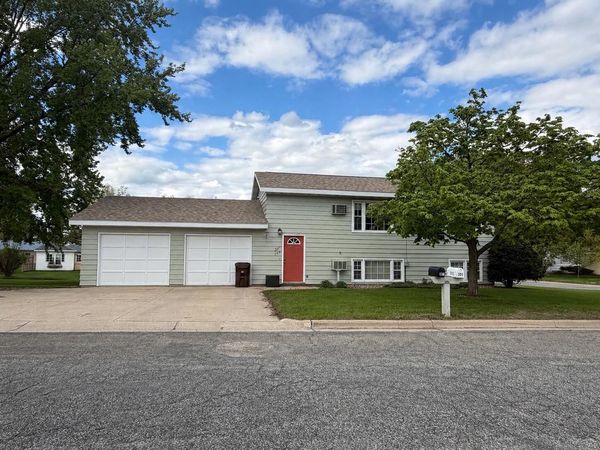305-307 Larch AVENUE, Onalaska, WI 54650