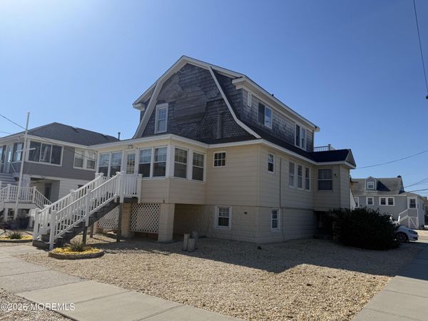 67 E Street, Seaside Park, NJ 08752