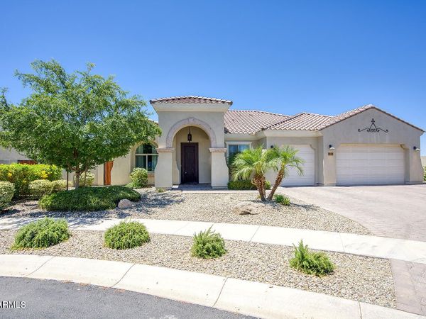 8428 S 16TH Drive, Phoenix, AZ 85041