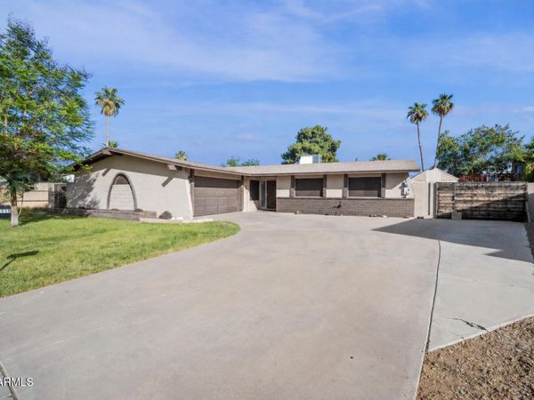 4515 W SHAW BUTTE Drive, Glendale, AZ 85304