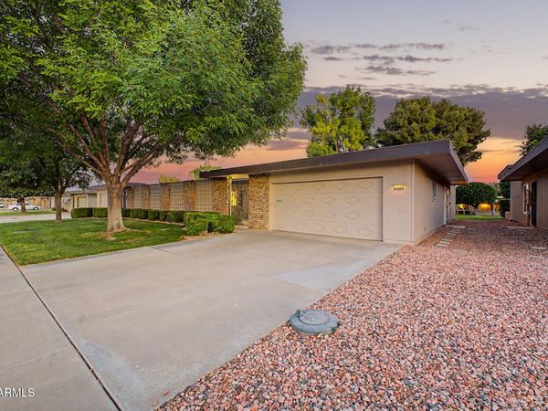 10345 W GARNETTE Drive, Sun City, AZ 85373