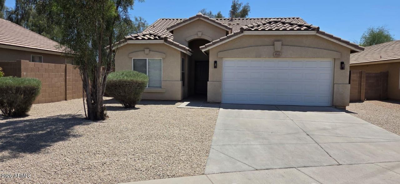 6533 W Hilton Avenue, Phoenix, AZ 85043 Main Photo