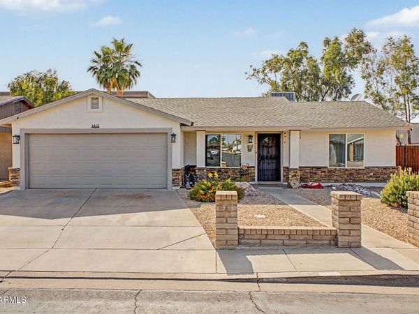 1912 N JAY Street, Chandler, AZ 85225