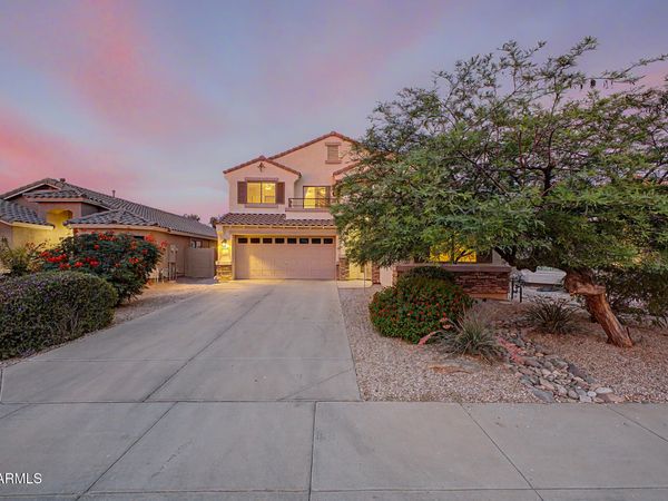 28669 N COAL Avenue, San Tan Valley, AZ 85143