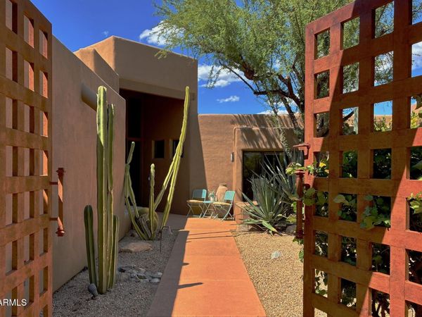 8502 E Cave Creek Road, Unit 38, Carefree, AZ 85377