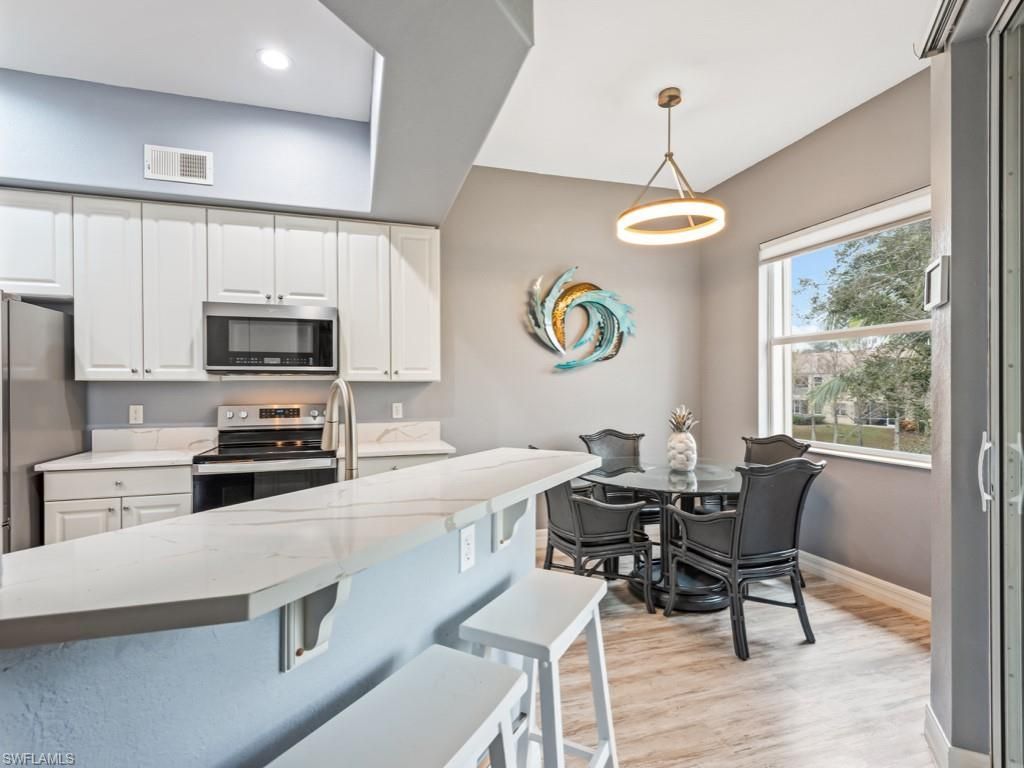 6021 Jonathans Bay Cir , Unit 302, Fort Myers, FL 33908 Photo