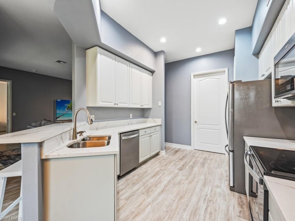 6021 Jonathans Bay Cir , Unit 302, Fort Myers, FL 33908 Photo