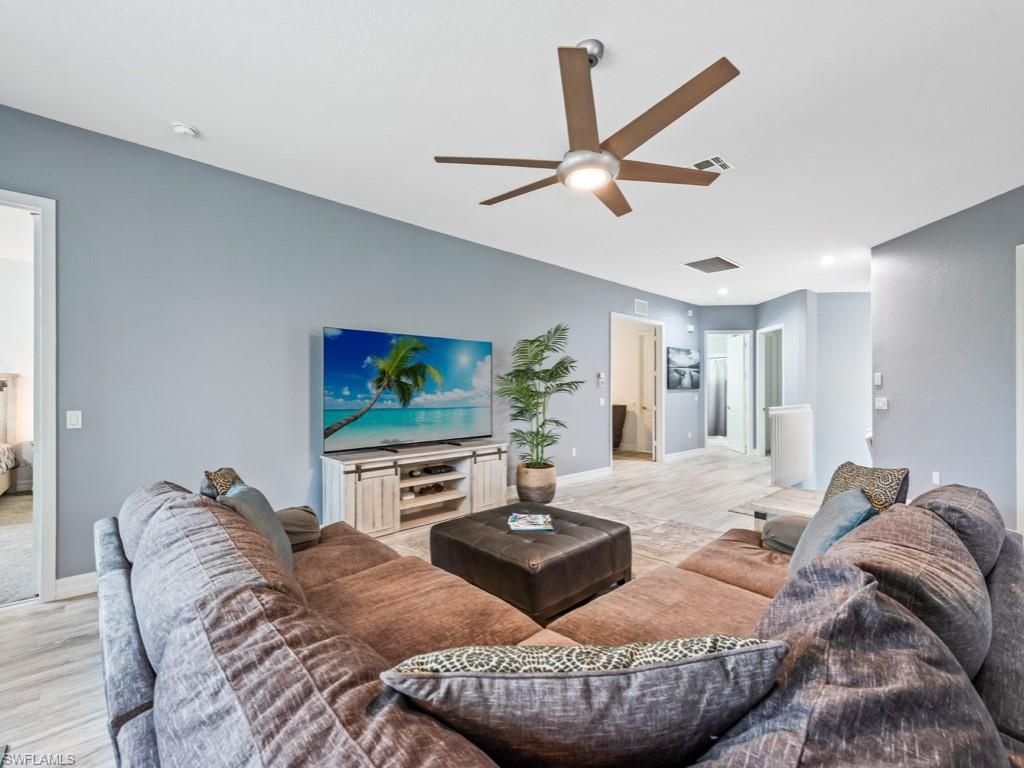 6021 Jonathans Bay Cir , Unit 302, Fort Myers, FL 33908 Photo